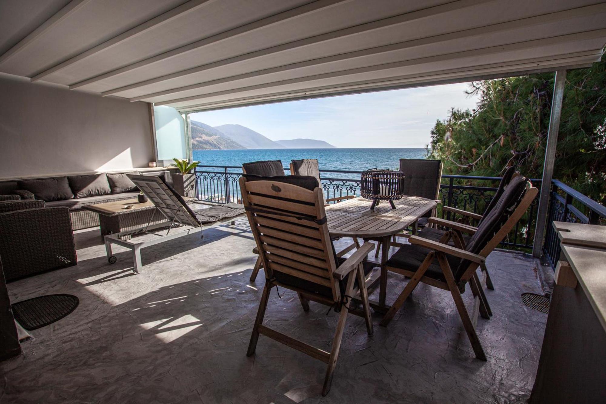 Kalafatis Beach Home イテア 部屋 写真