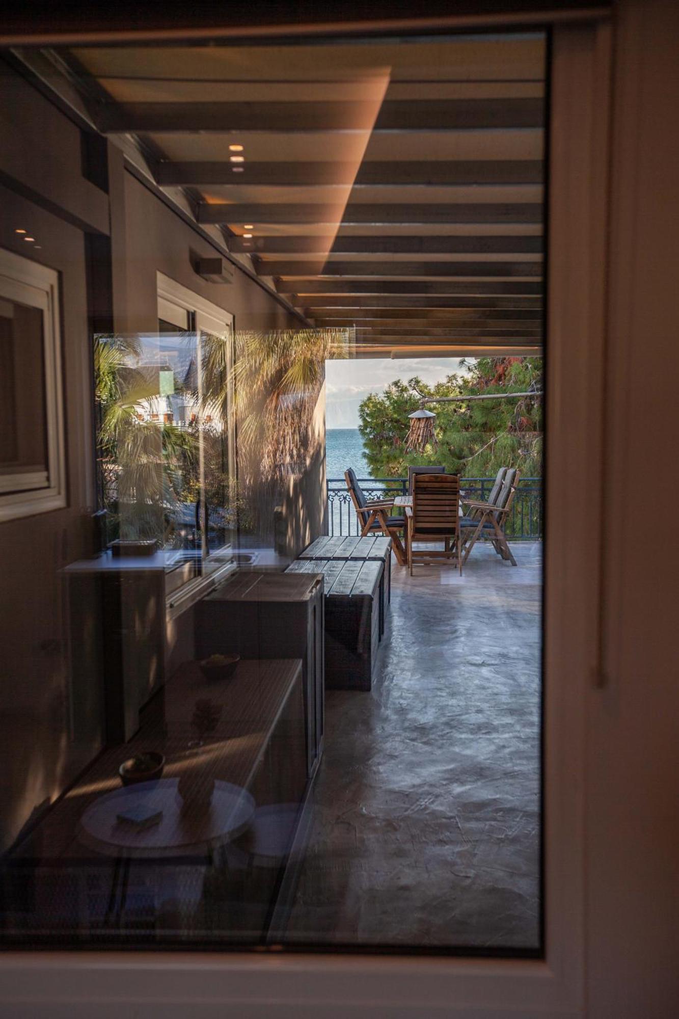 Kalafatis Beach Home イテア 部屋 写真