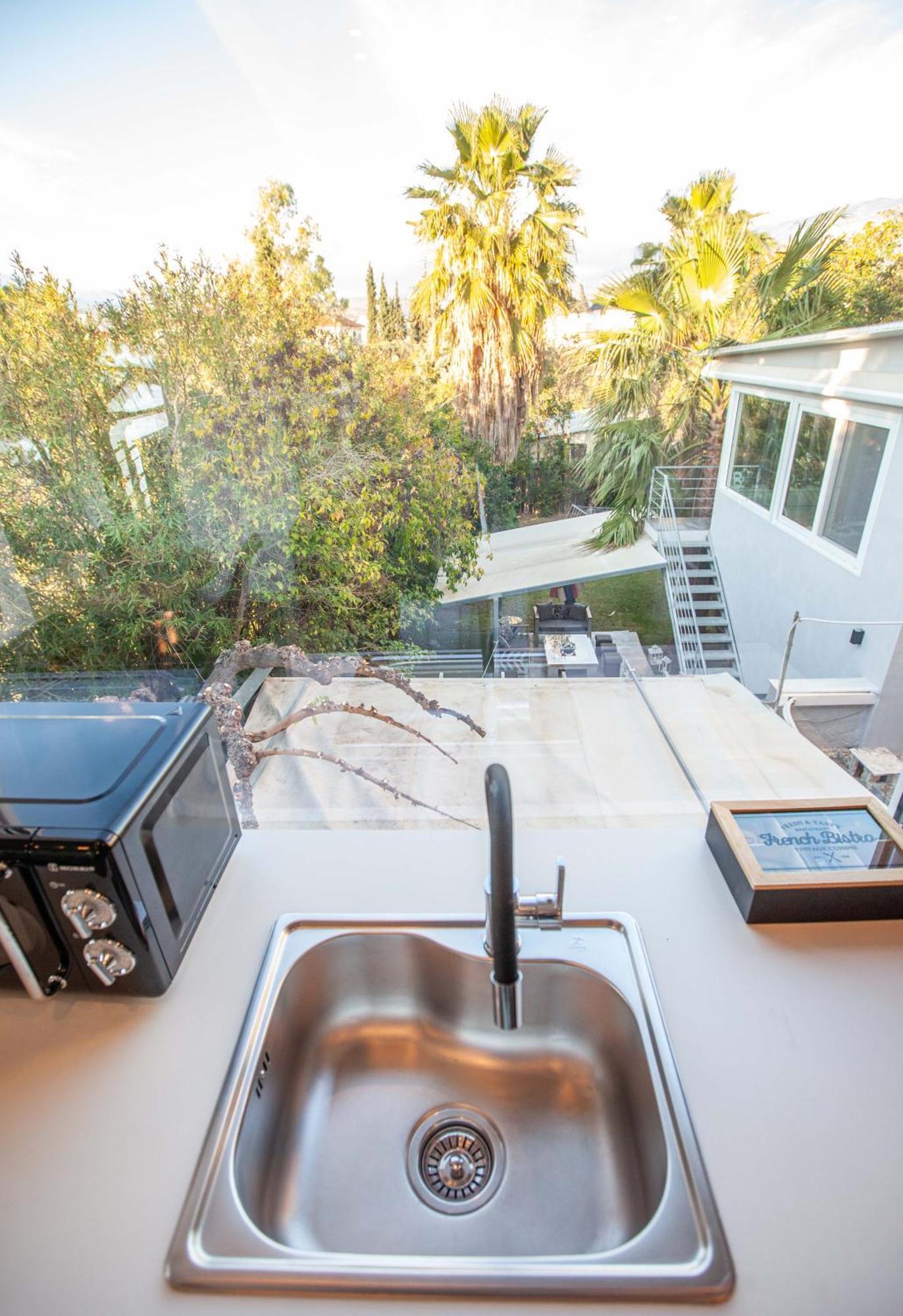 Kalafatis Beach Home イテア 部屋 写真