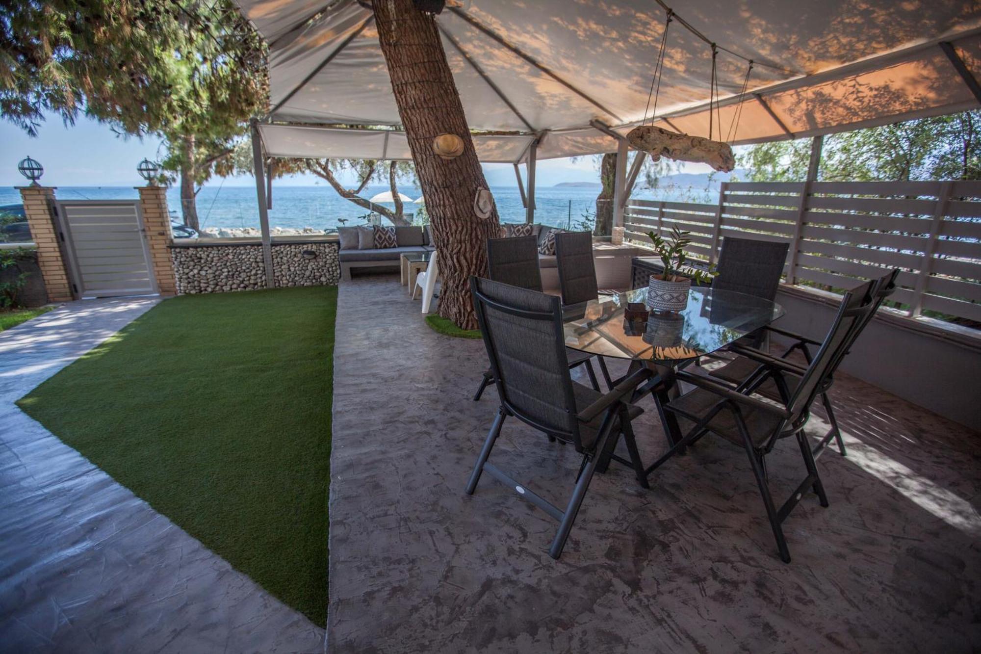 Kalafatis Beach Home イテア 部屋 写真